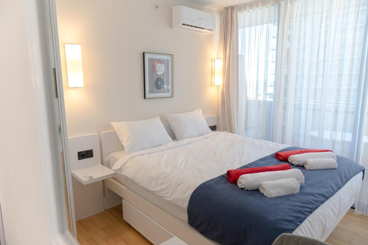 Orbi City Aparthotel Batumi Exteriör bild