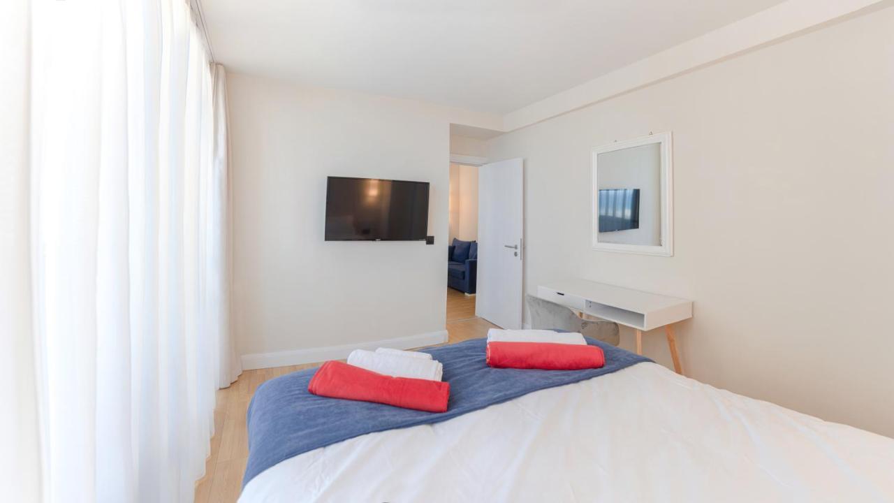 Orbi City Aparthotel Batumi Exteriör bild
