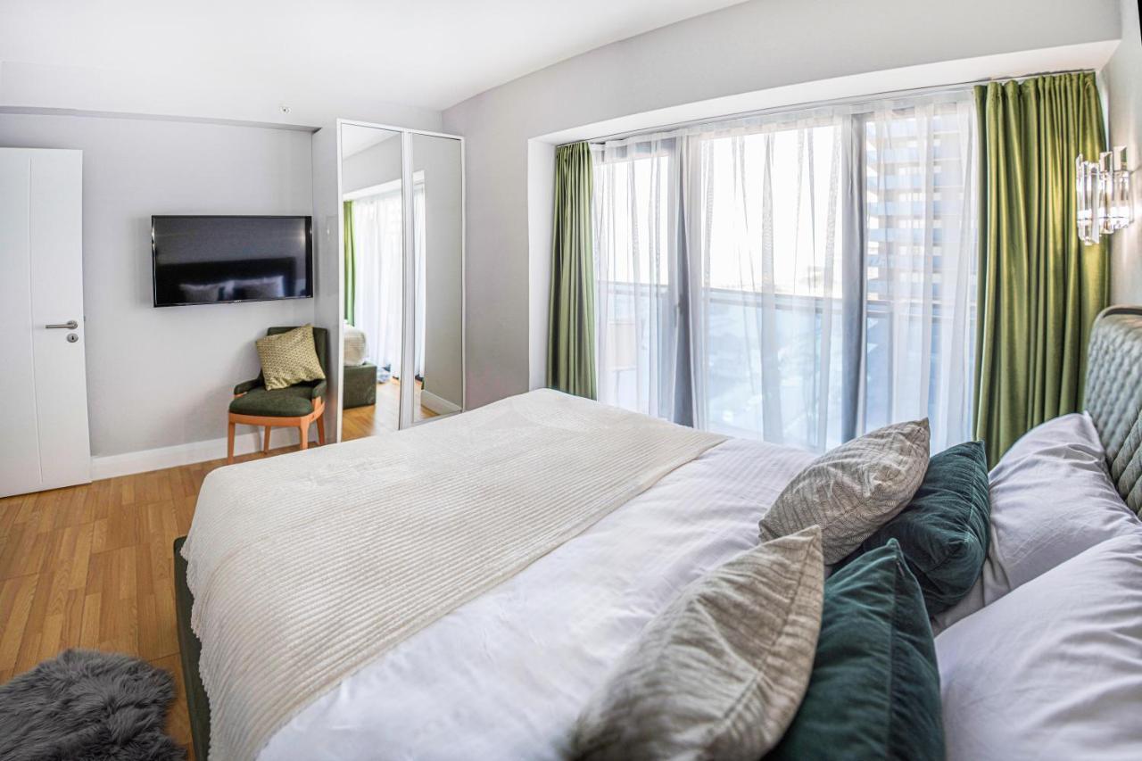 Orbi City Aparthotel Batumi Exteriör bild