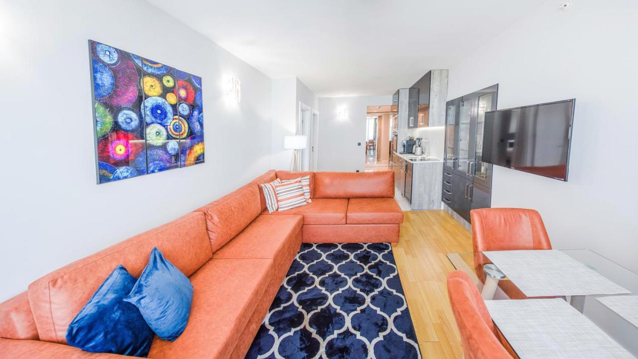Orbi City Aparthotel Batumi Exteriör bild