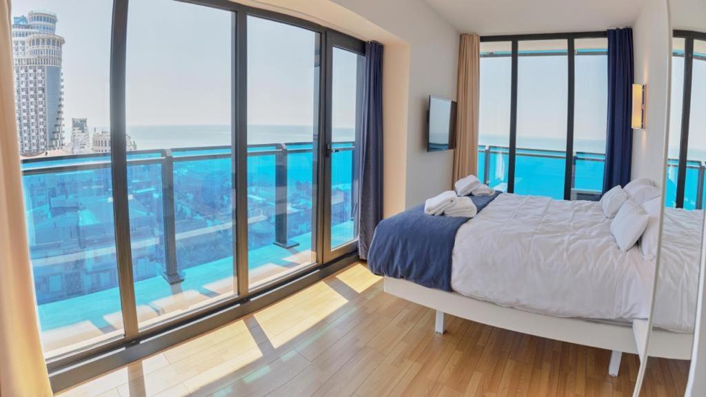 Orbi City Aparthotel Batumi Exteriör bild