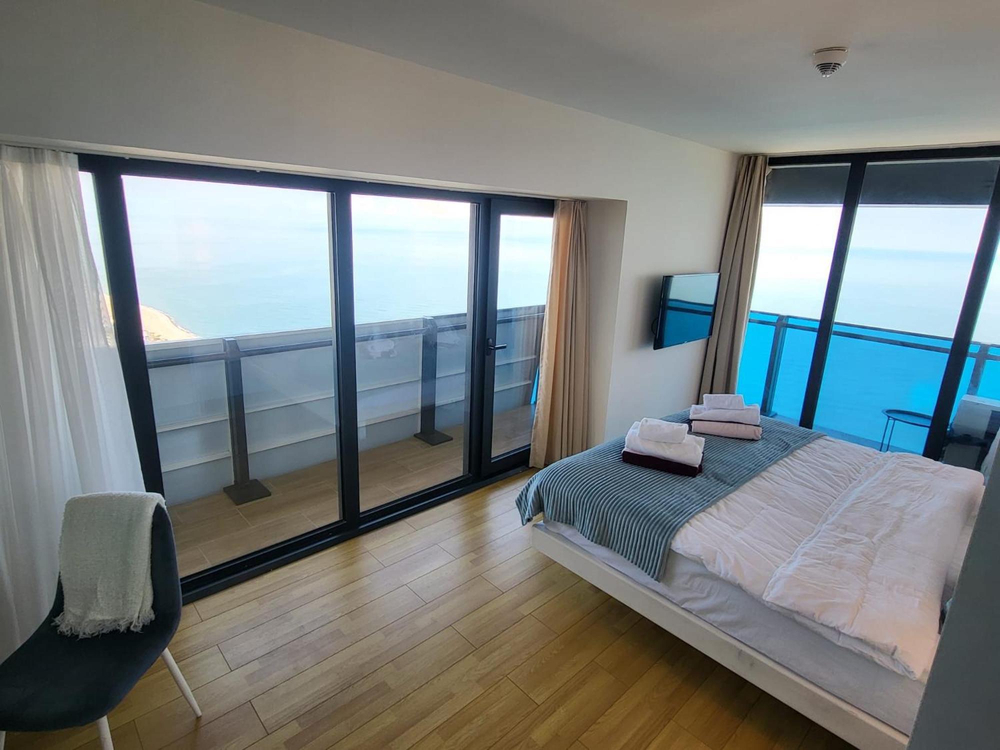 Orbi City Aparthotel Batumi Rum bild